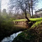 Architect-designed By Forest Ferienhaus *
